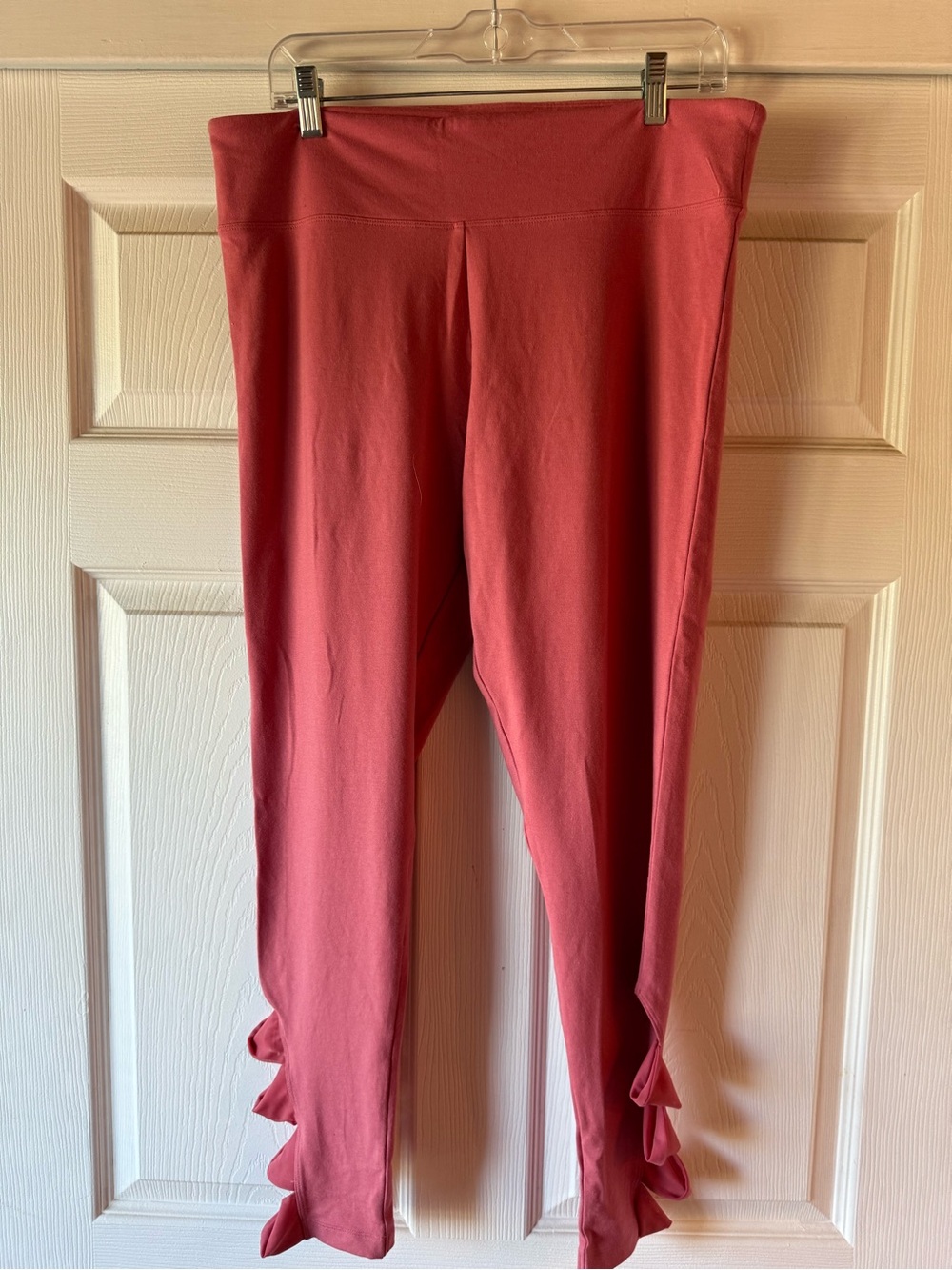 Victoria's Secret Pink Ruffle-Hem Leggings - Coral Pink